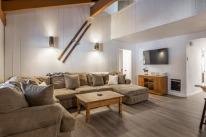 Horizons IV 180 New Luxurious Listing Fully Remodeled 2 Bedrm Plus Loft 2 and a half Bathrm Sleeps 8
